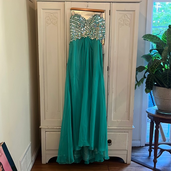 Strapless Alyce Paris Homecoming Winter Formal Prom Dress - Picture 1 of 12